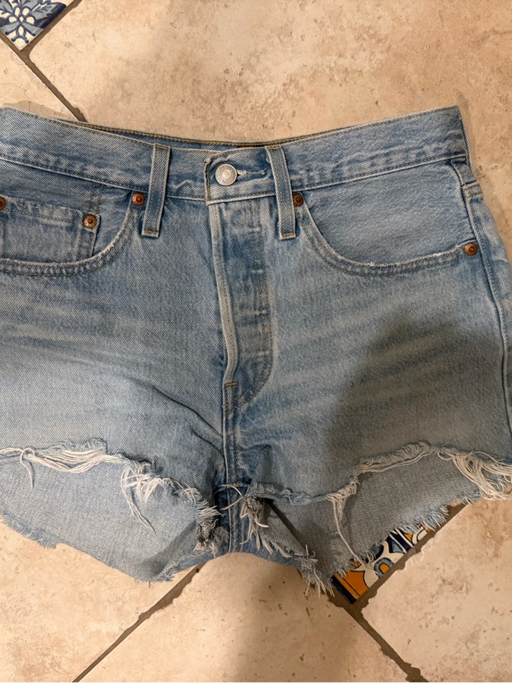 Levi's 501 Light Blue Frayed Hem Denim Shorts - Women
